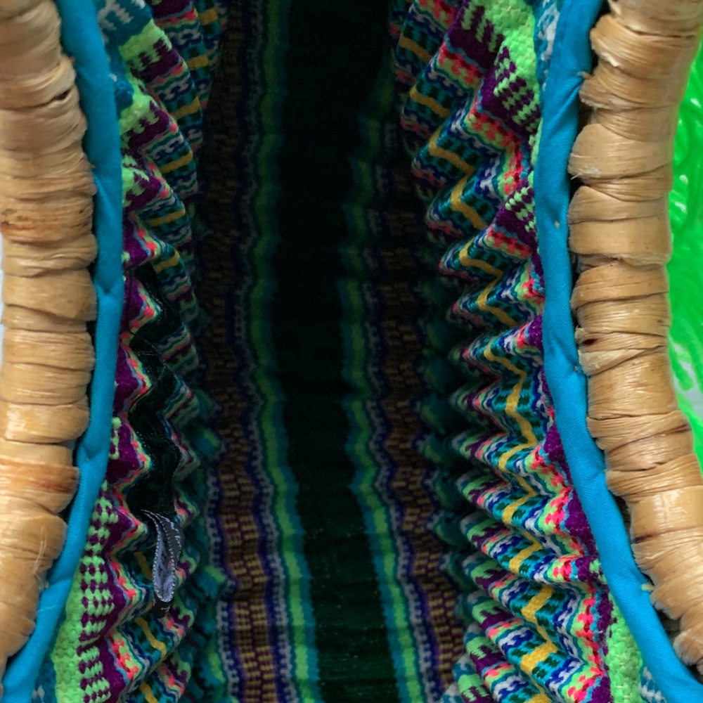 NWOT Jade tribe Round Woven Straw Handbag with Neon Green Fringe. - Picture 11 of 13